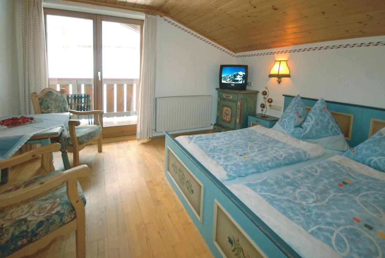 Fruehstuecks- & Apartmenthaus Maislau ラウリス エクステリア 写真